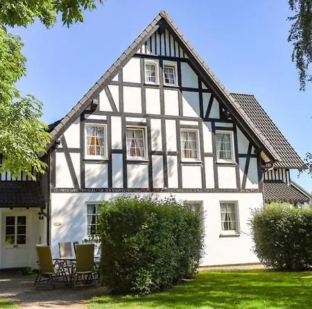 Hof Koehne - Doppelhaus - Dreifachhexe