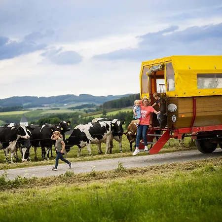 Hof Koehne - Doppelhaus - Dreifachhexe
