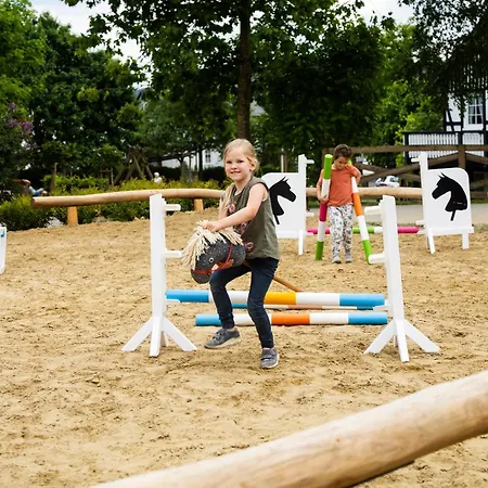 Hof Koehne - Doppelhaus - Dreifachhexe Schmallenberg