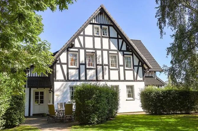 Hof Köhne - Doppelhaus - Dreifachhexe